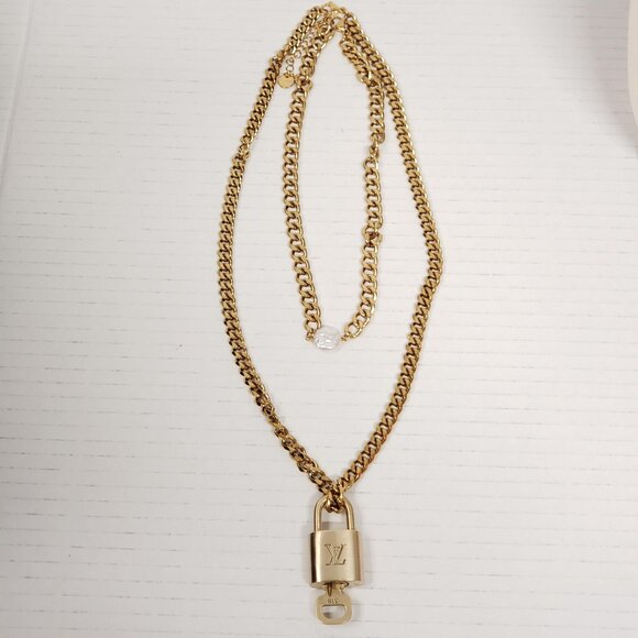 Louis Vuitton Lock & Key Gold with Unbranded Cuban Style Stainless Double Chain - Picture 8 of 14